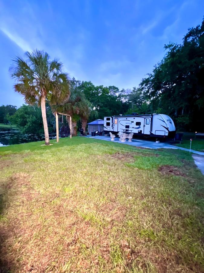 Lake Front Rv Experience Close To Port Canaveral And Kennedy Space Center Ξενοδοχείο Titusville Εξωτερικό φωτογραφία