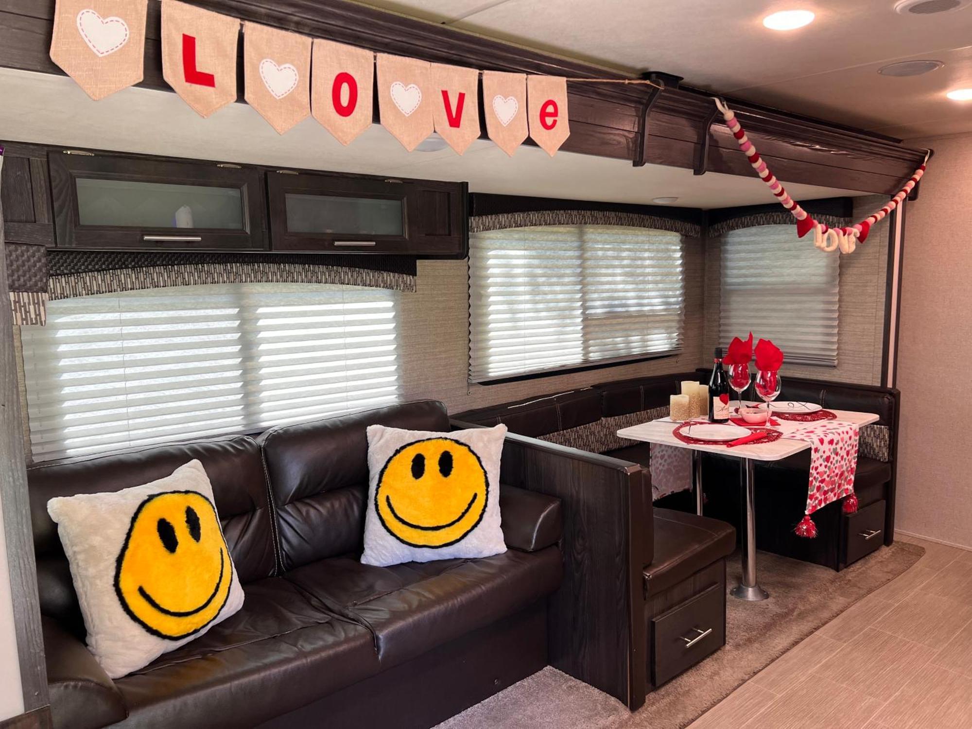Lake Front Rv Experience Close To Port Canaveral And Kennedy Space Center Ξενοδοχείο Titusville Εξωτερικό φωτογραφία